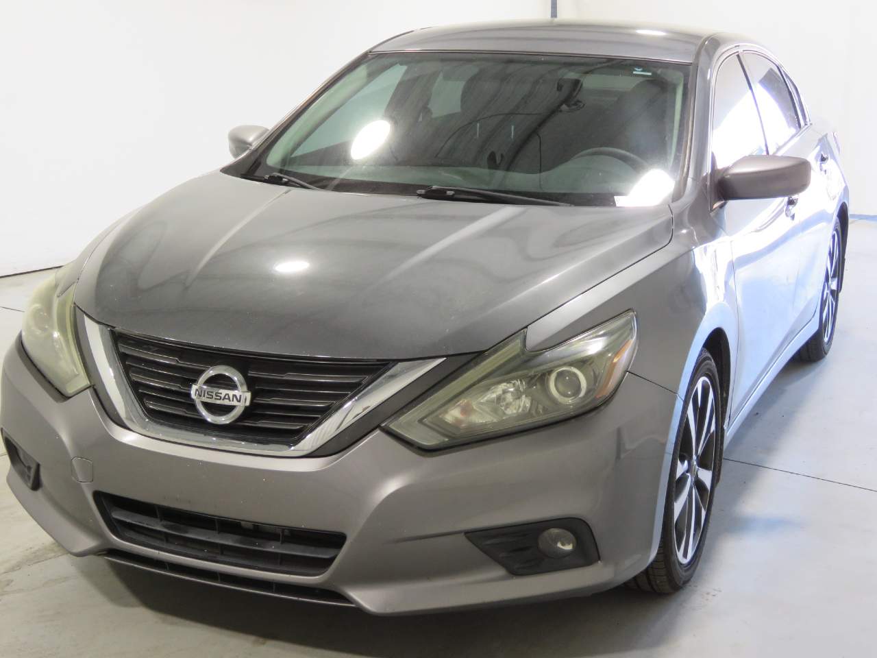 2016 Nissan Altima 2.5 SR