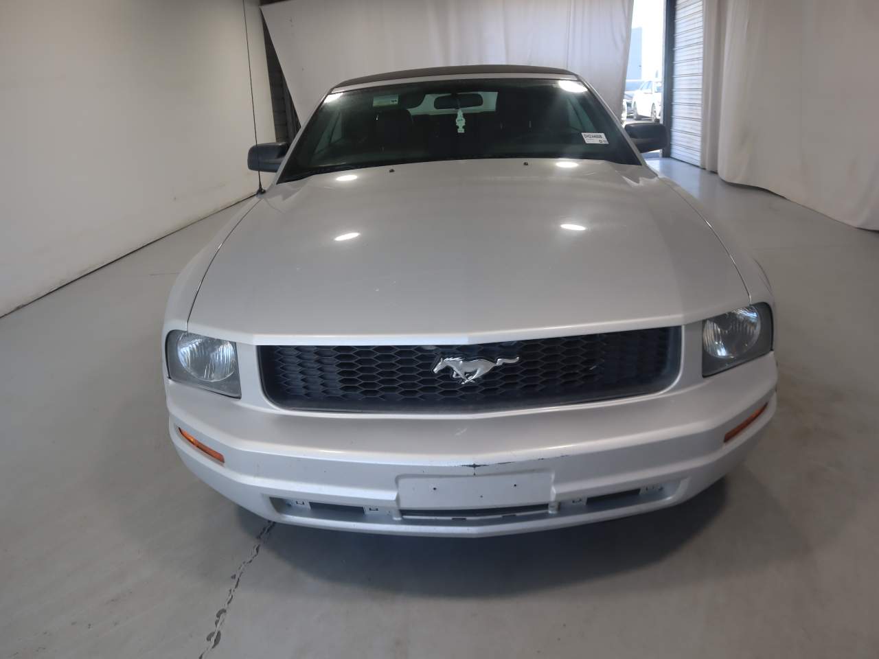 2006 Ford Mustang V6 Standard