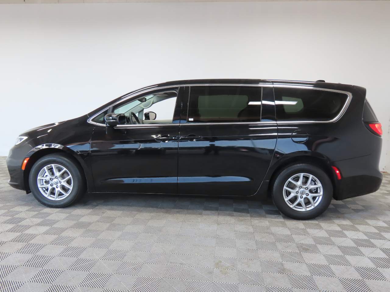 Photo 5