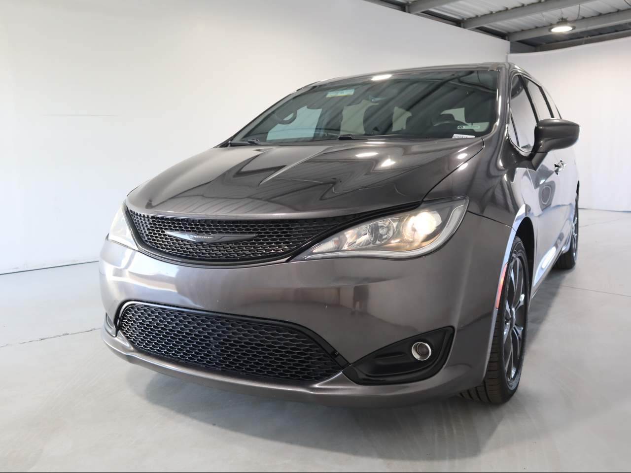 2020 Chrysler Pacifica Touring