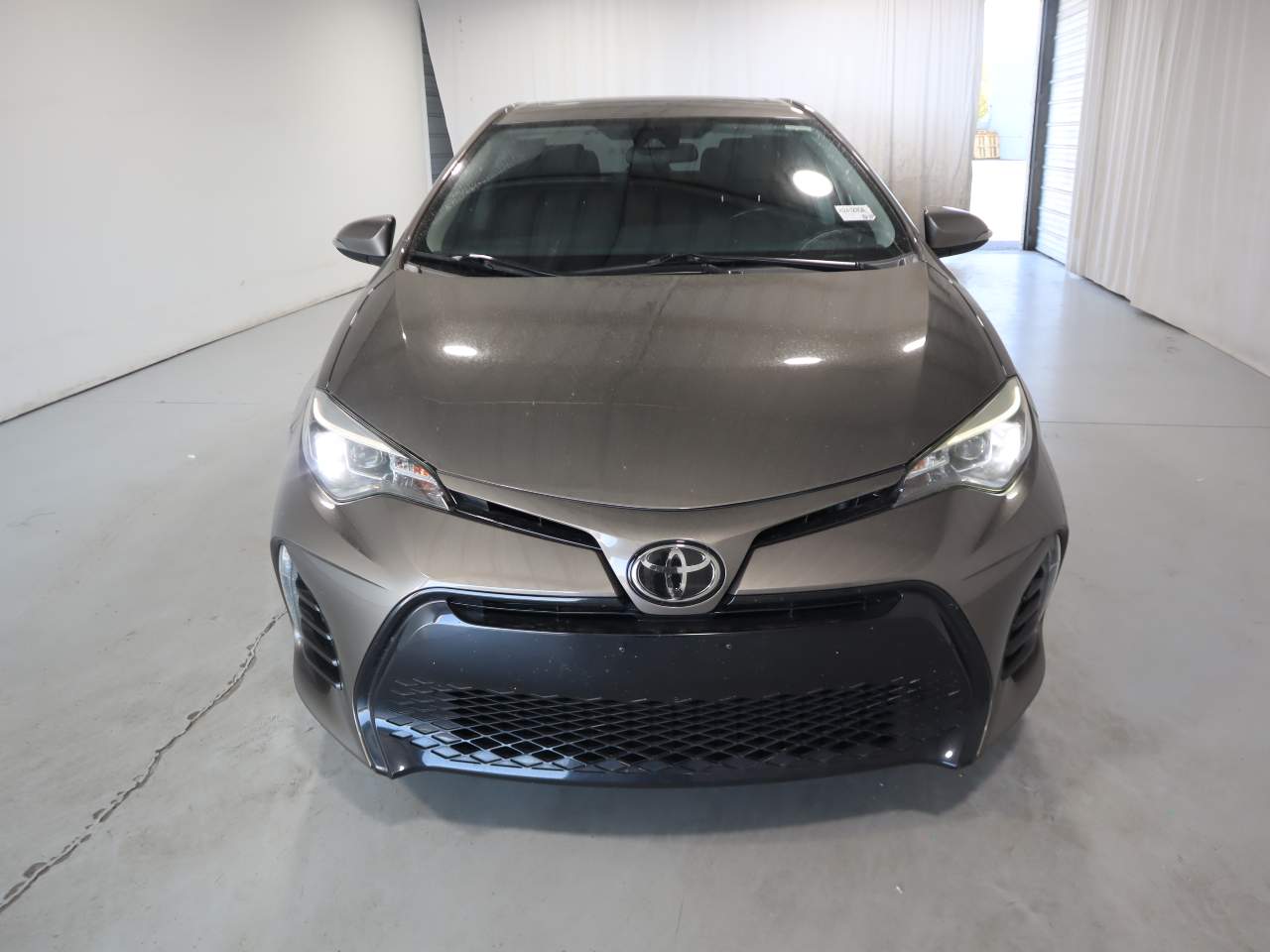 Used 2018 Toyota Corolla SE with VIN 2T1BURHE5JC070599 for sale in Phoenix, AZ