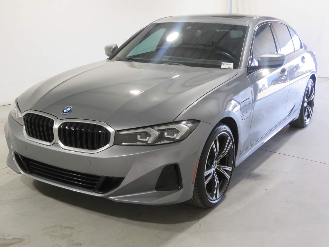 2023 BMW 3-Series 330e