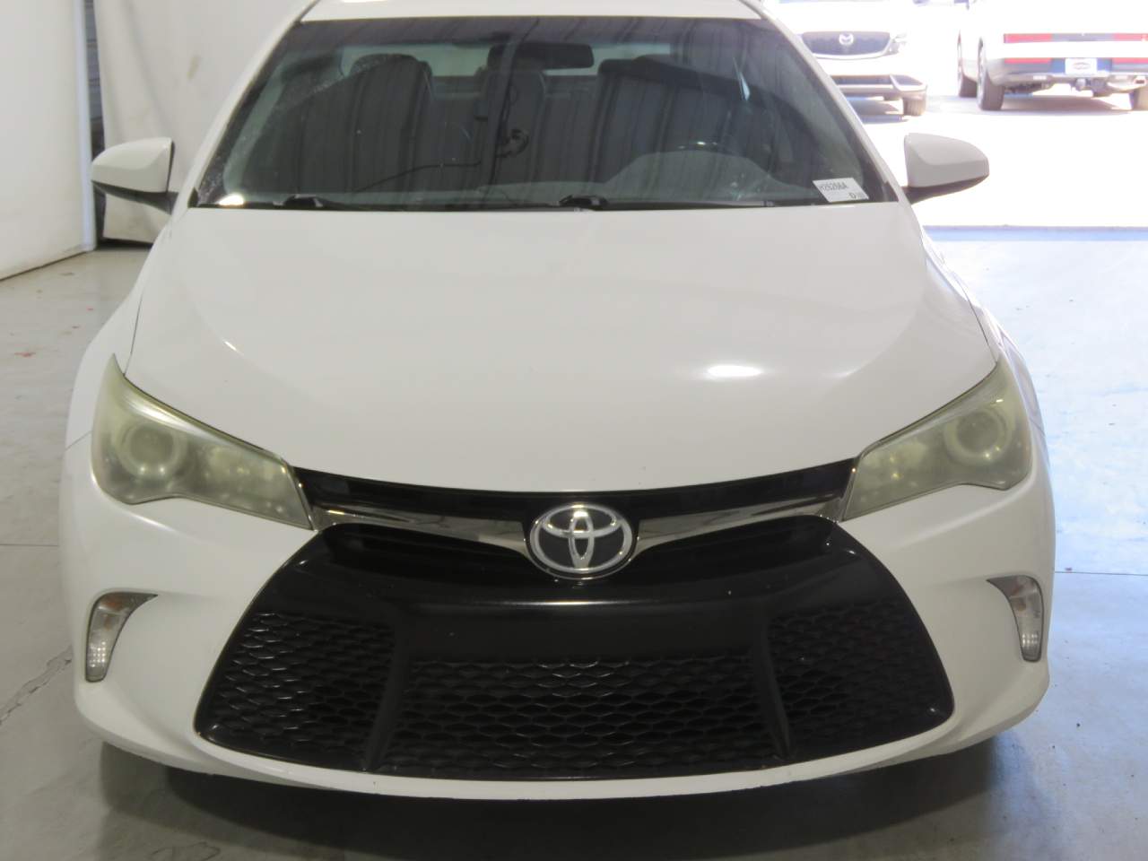 2016 Toyota Camry XLE