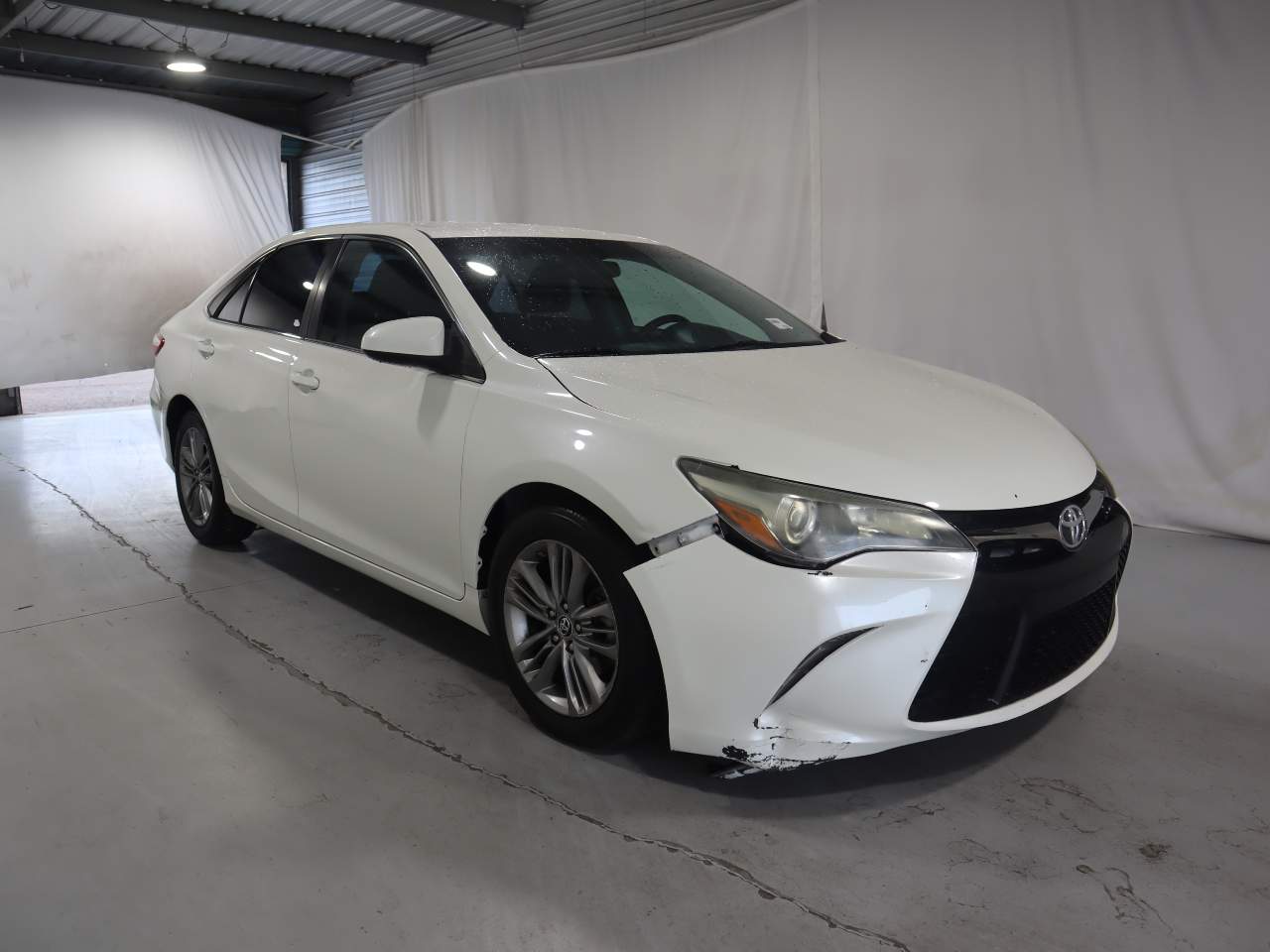 Used 2015 Toyota Camry SE with VIN 4T1BF1FK4FU053402 for sale in Phoenix, AZ