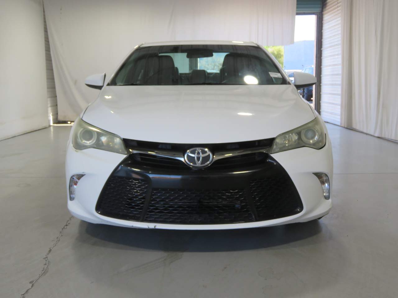 2016 Toyota Camry XLE