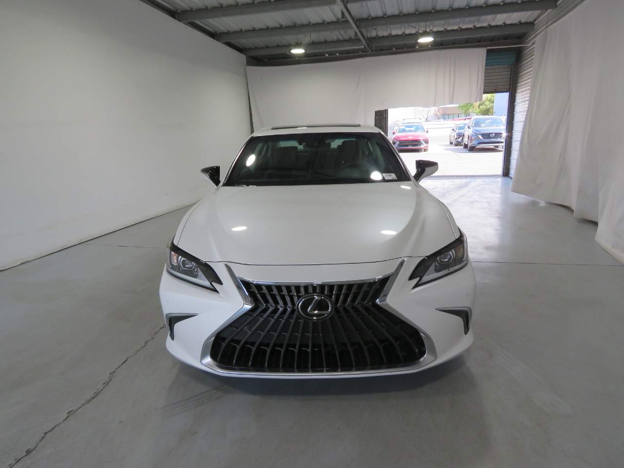 2024 Lexus ES 300h