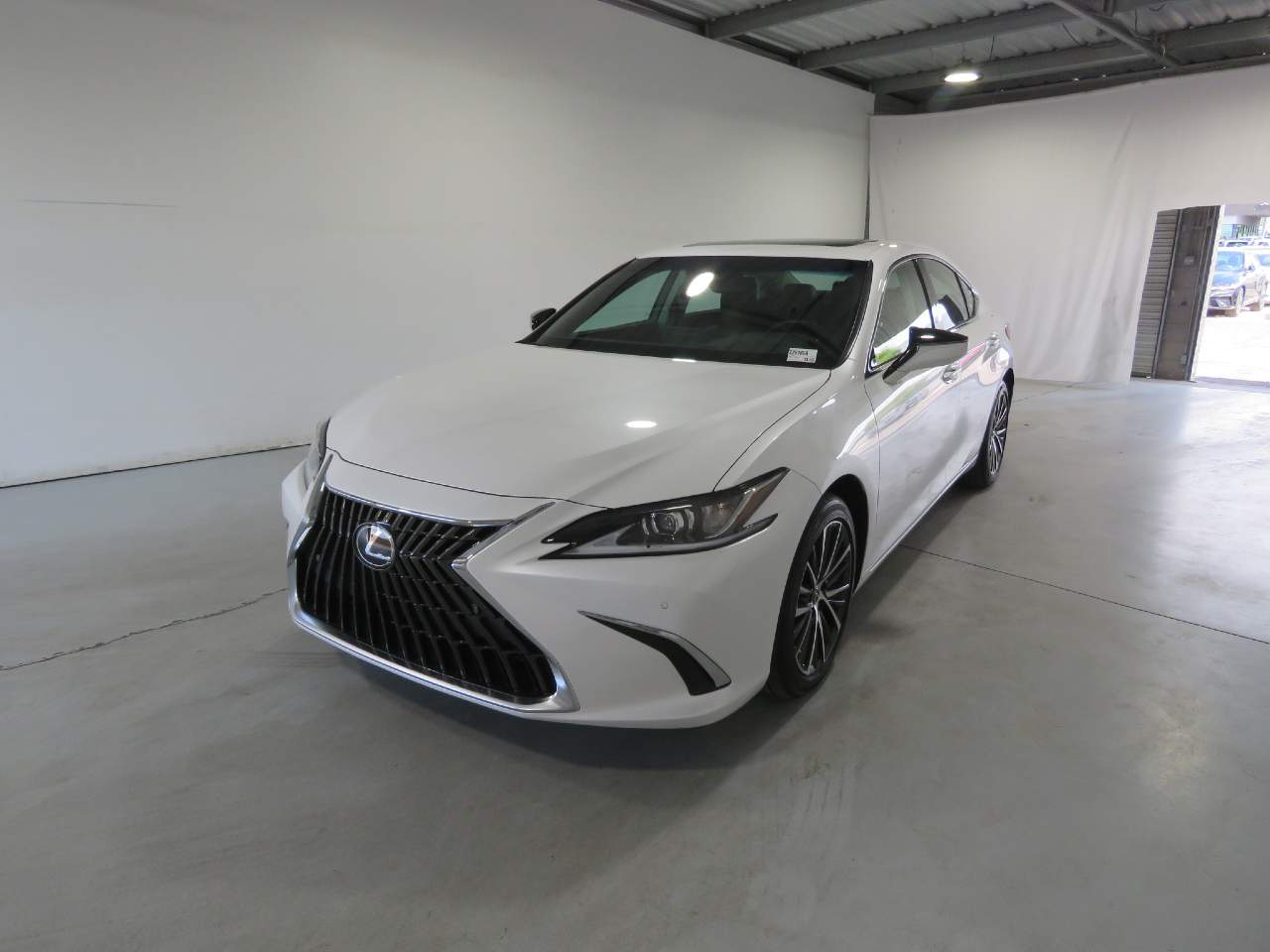 2024 Lexus ES 300h