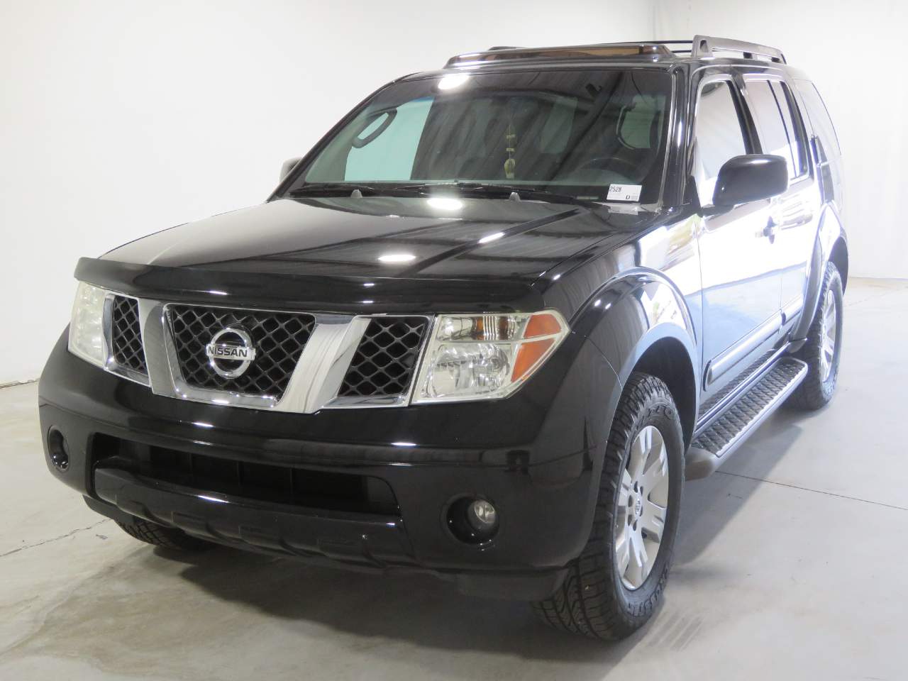 2007 Nissan Pathfinder LE
