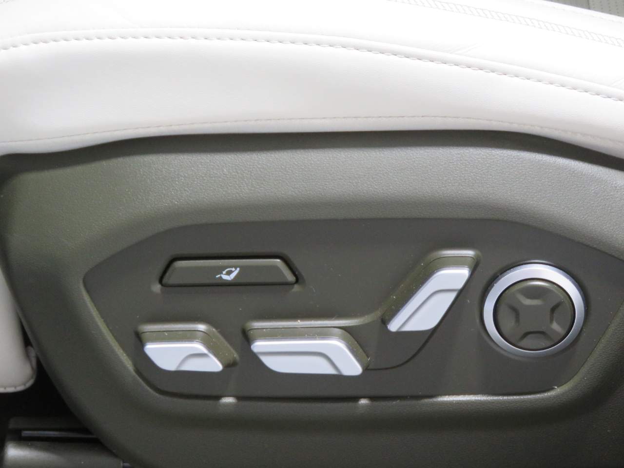 2025 Hyundai Santa Fe Calligraphy - Photo 20