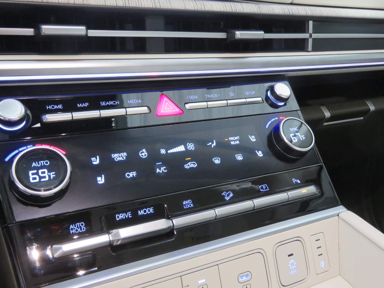 2025 Hyundai Santa Fe Calligraphy - Photo 22