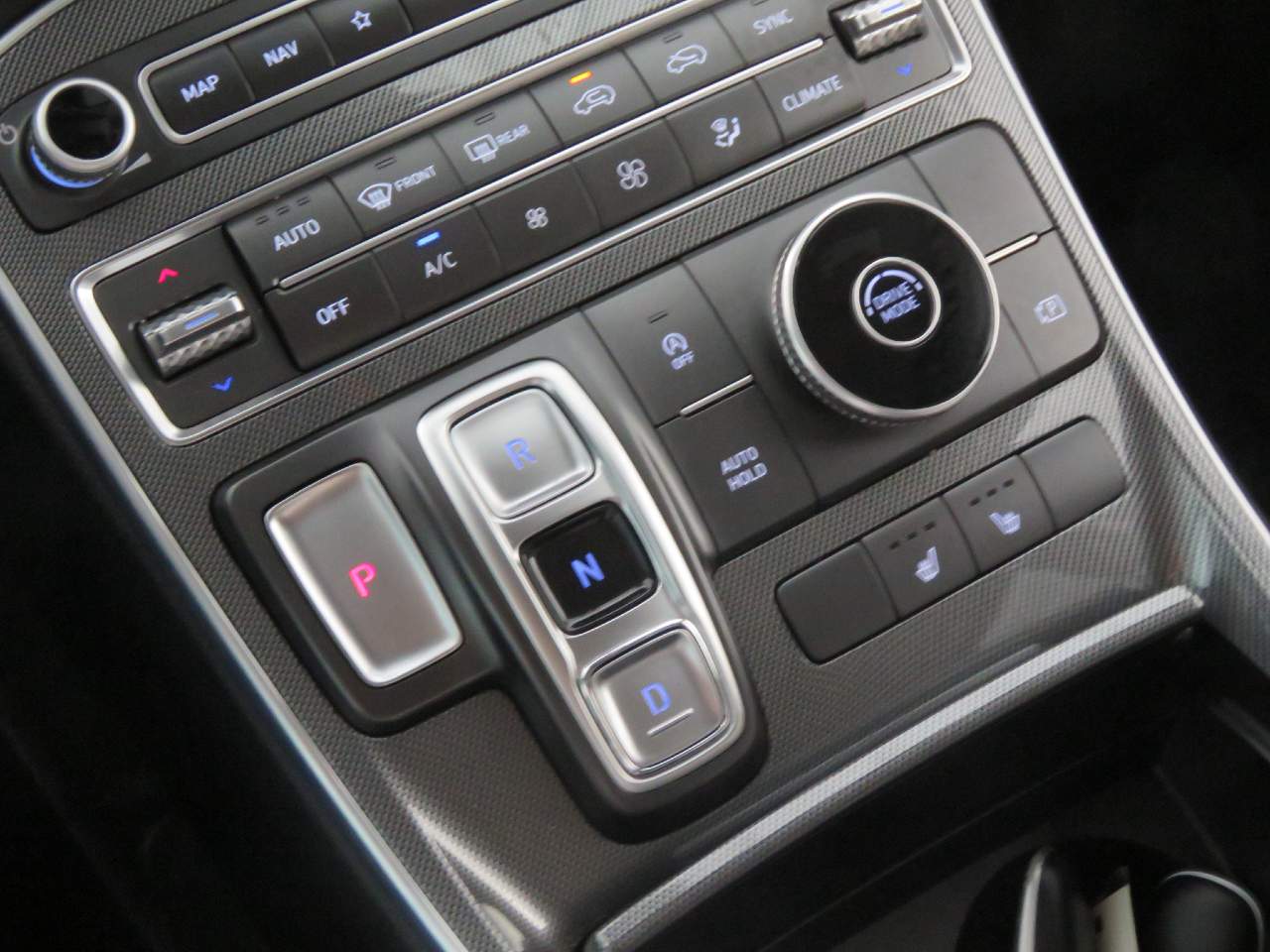2023 Hyundai Santa Fe SEL - Photo 16
