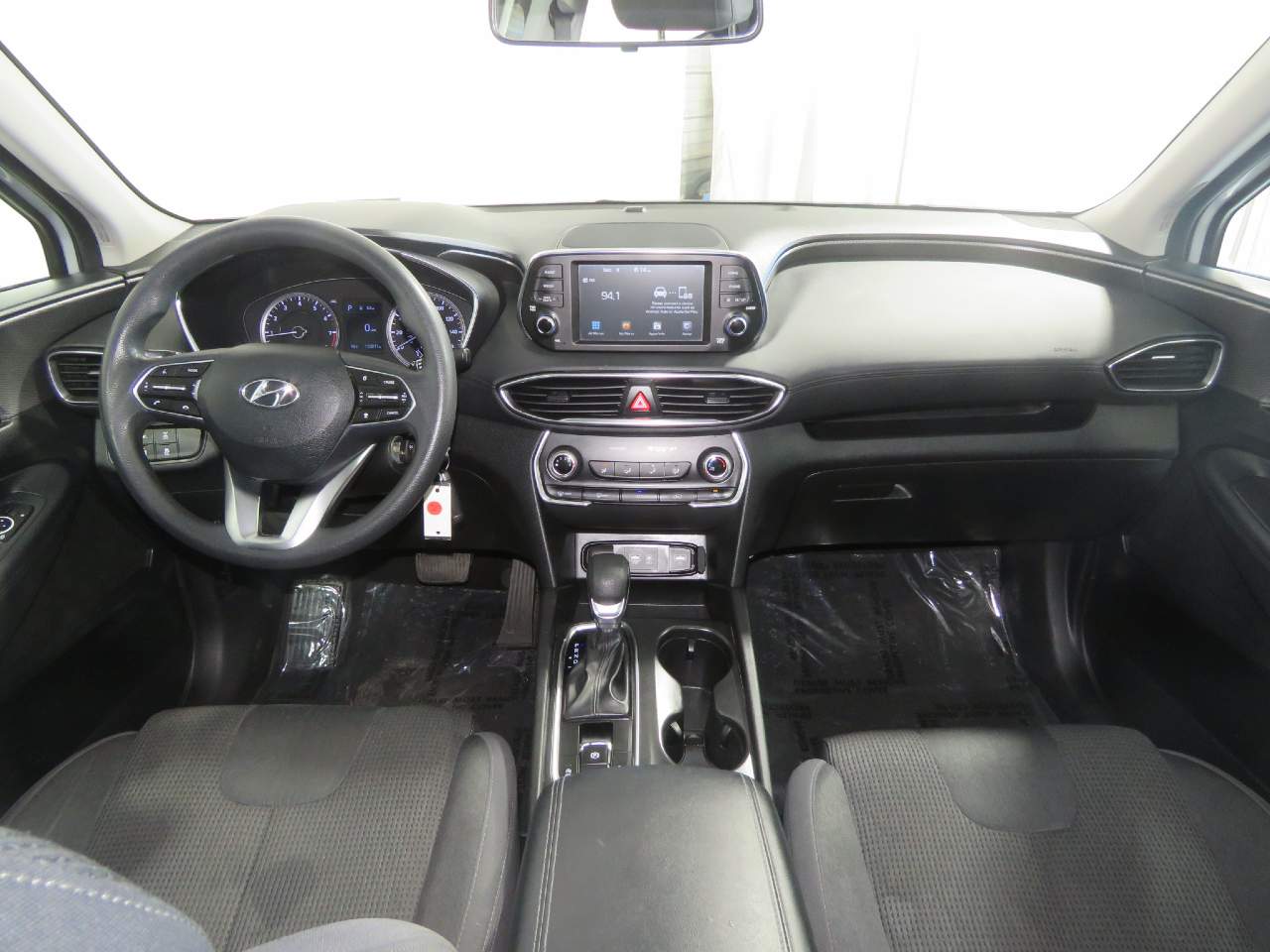 2019 Hyundai Santa Fe SE - Photo 12