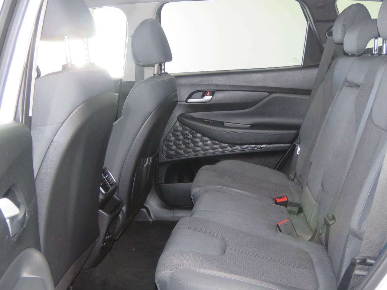 2019 Hyundai Santa Fe SE - Photo 15