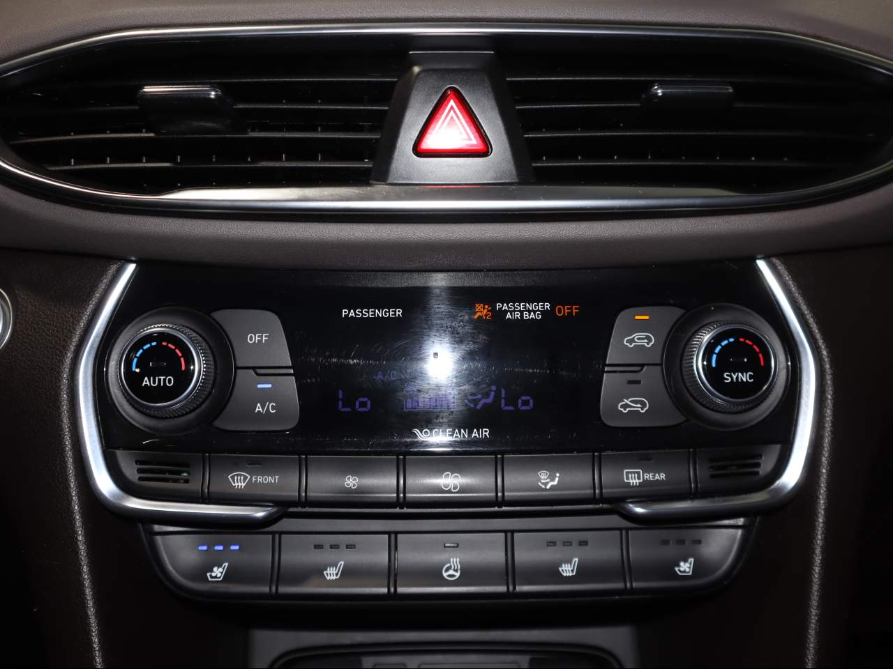 2020 Hyundai Santa Fe Limited - Photo 19