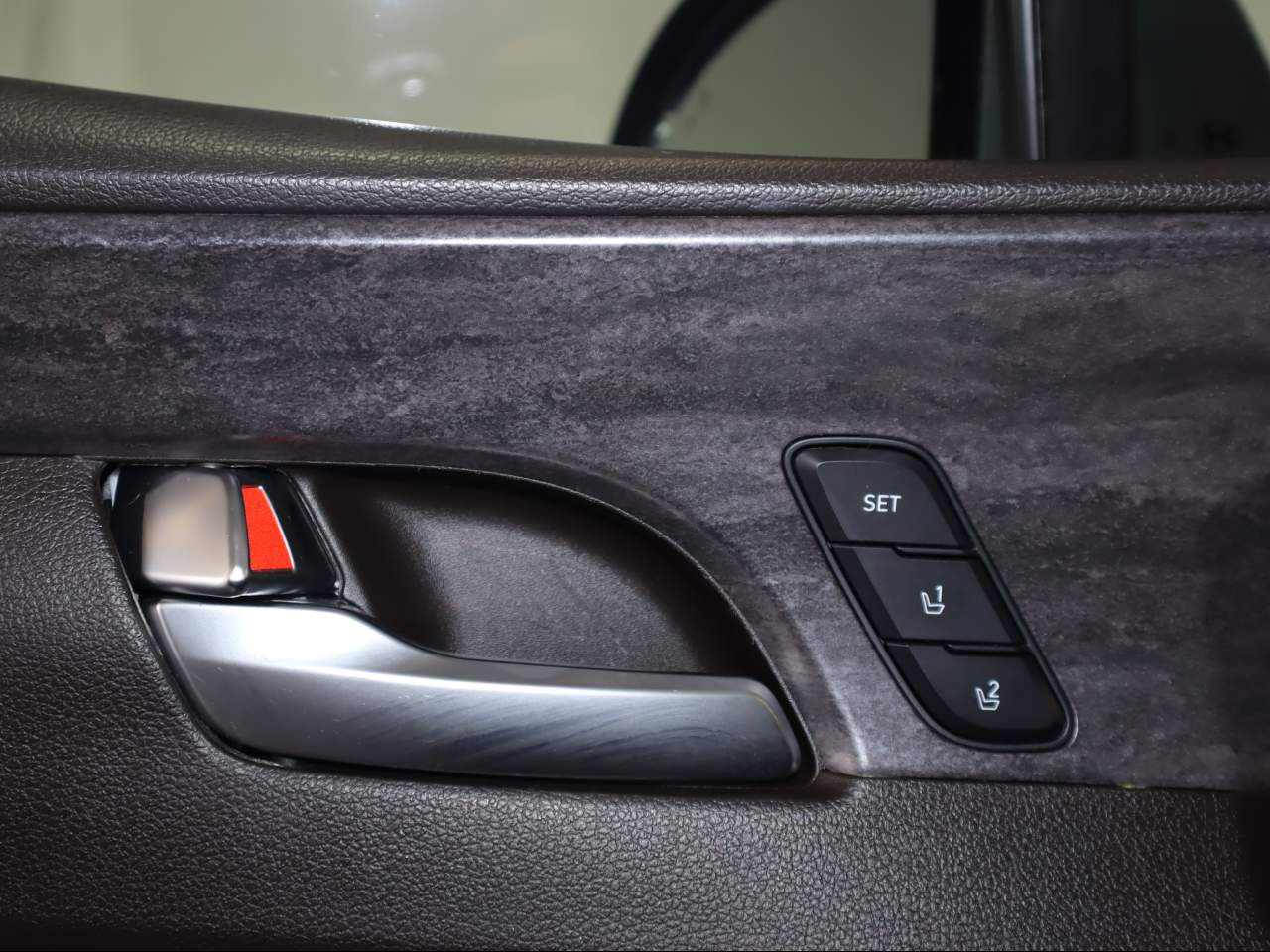 2020 Hyundai Santa Fe Limited - Photo 23
