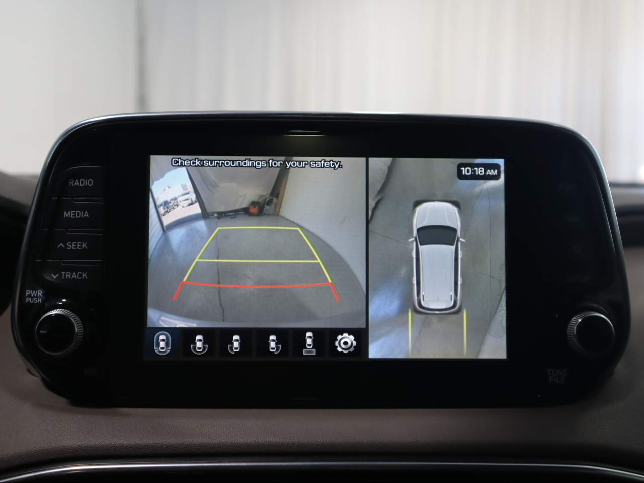 2020 Hyundai Santa Fe Limited - Photo 17