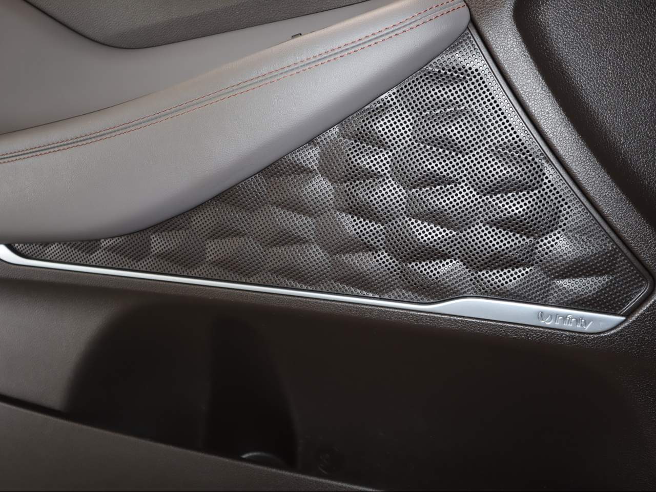 2020 Hyundai Santa Fe Limited - Photo 25