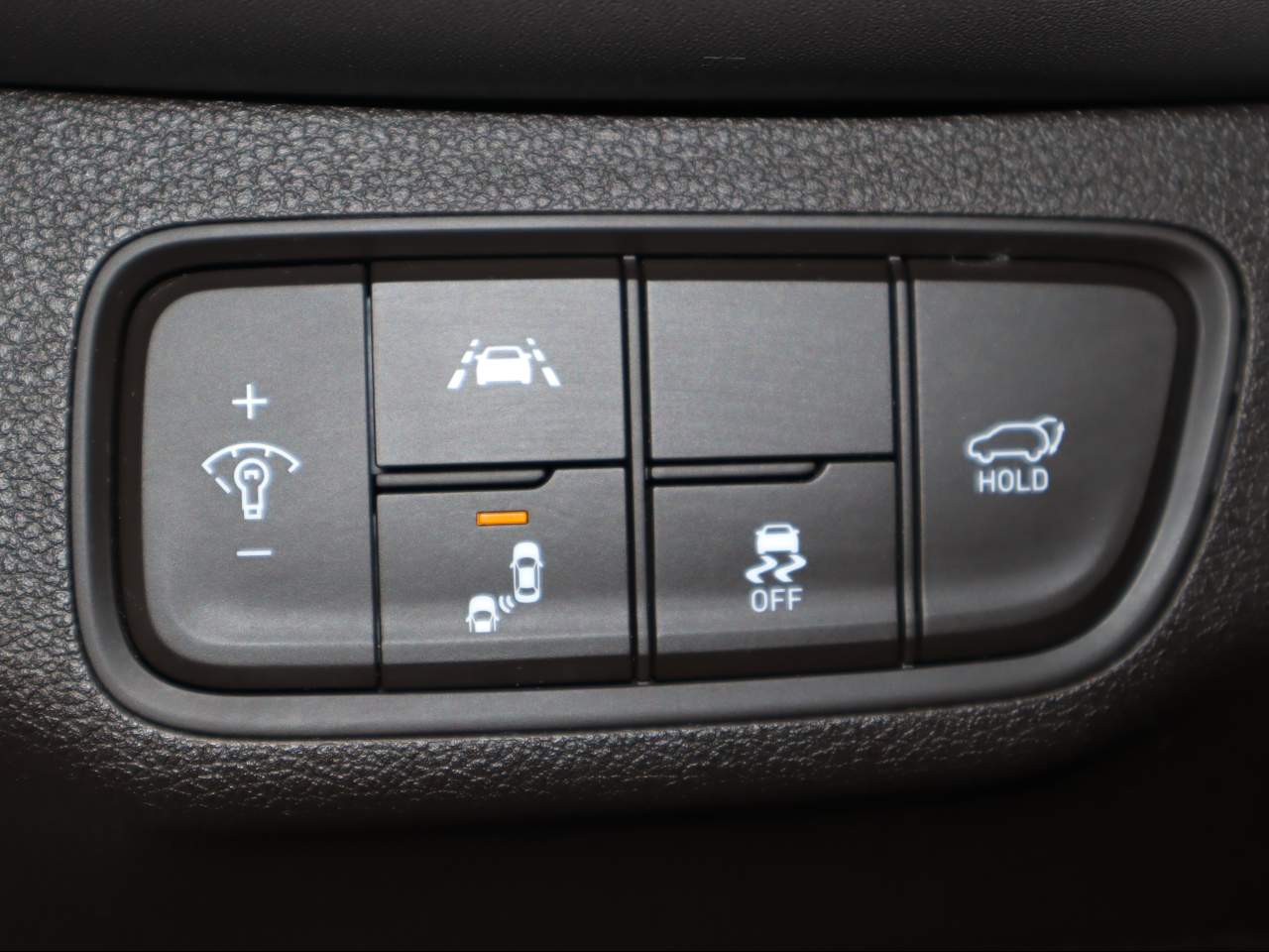 2020 Hyundai Santa Fe Limited - Photo 26