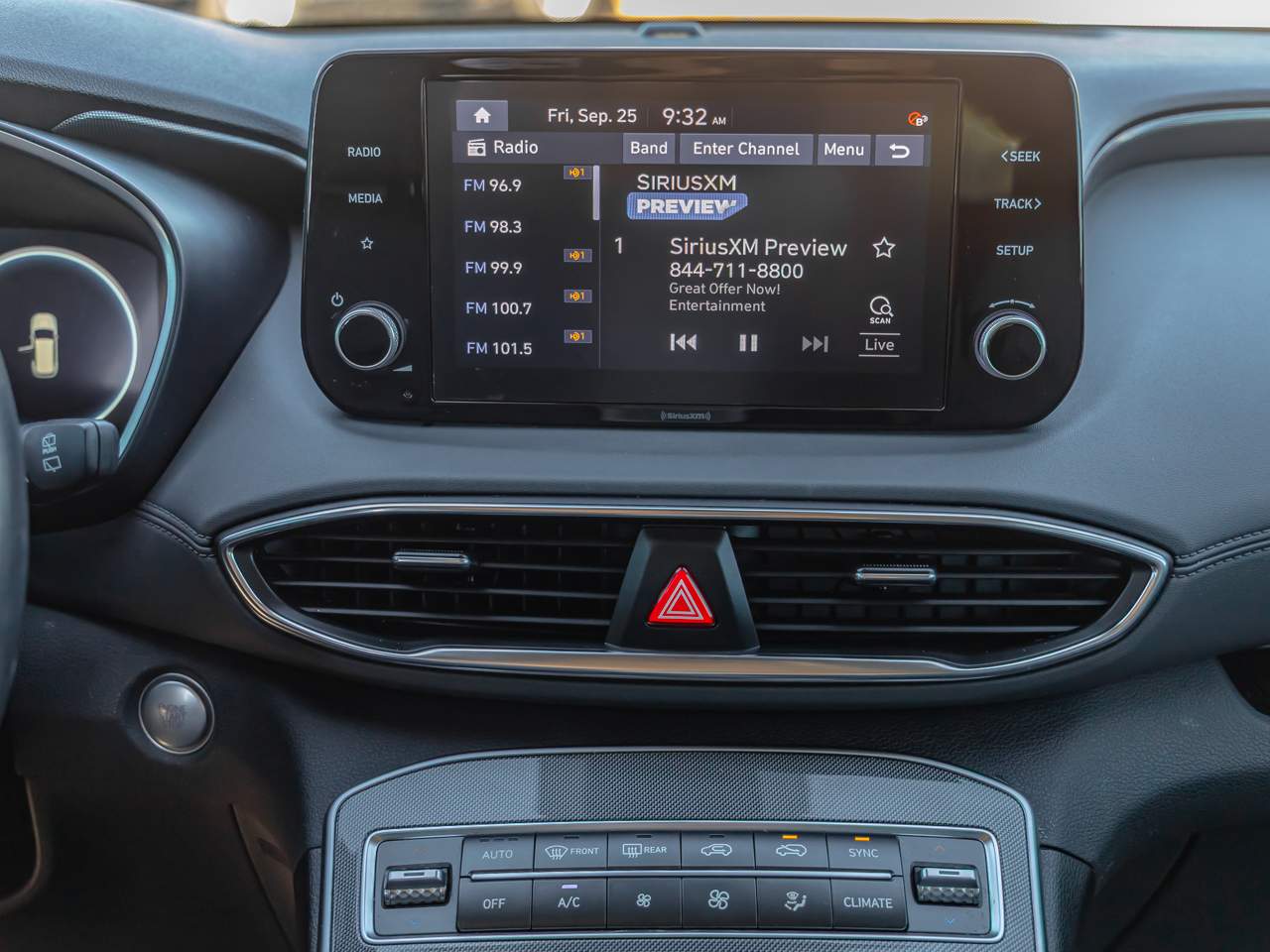 2022 Hyundai Santa Fe SEL - Photo 14