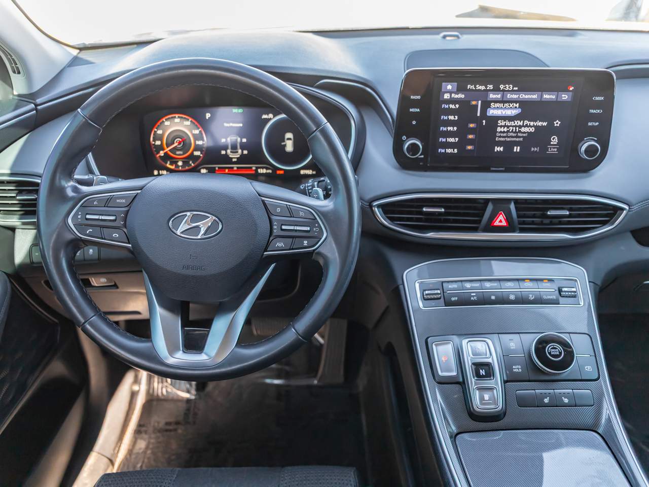 2022 Hyundai Santa Fe SEL - Photo 11