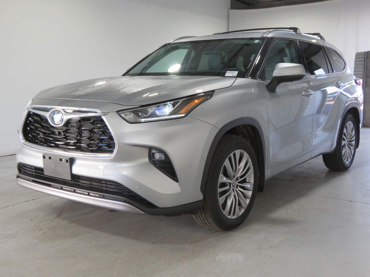 2024 Toyota Highlander Hybrid Platinum