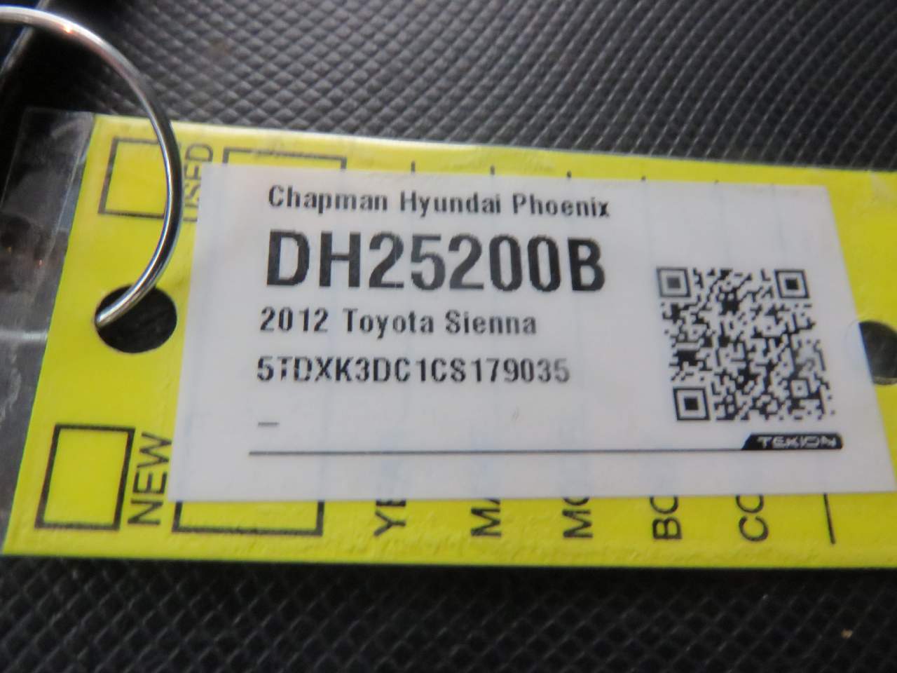 2012 Toyota Sienna SE 8-Passenger
