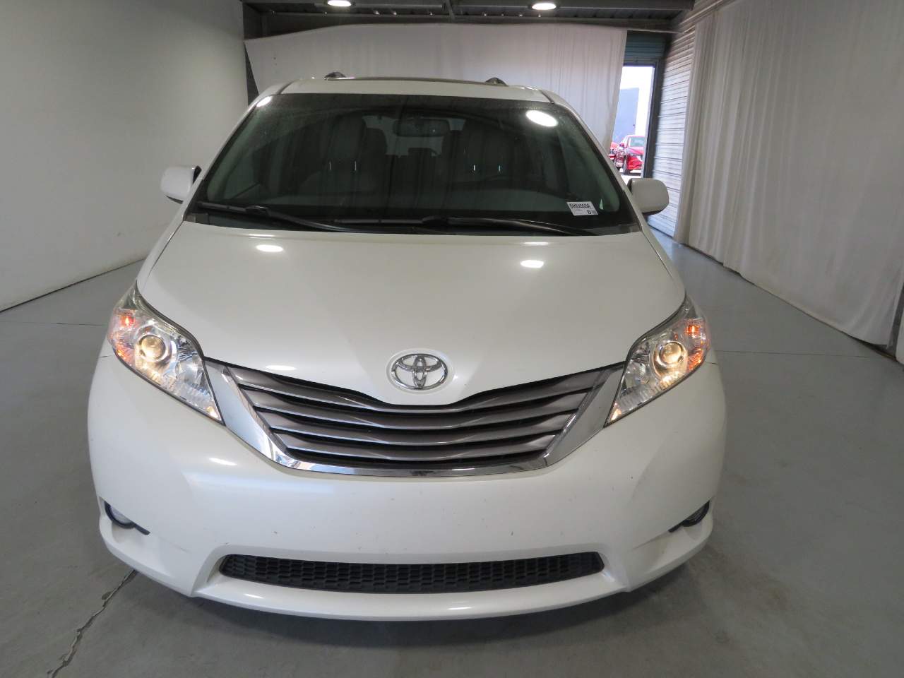 Used 2015 Toyota Sienna Limited with VIN 5TDYK3DC1FS564961 for sale in Phoenix, AZ