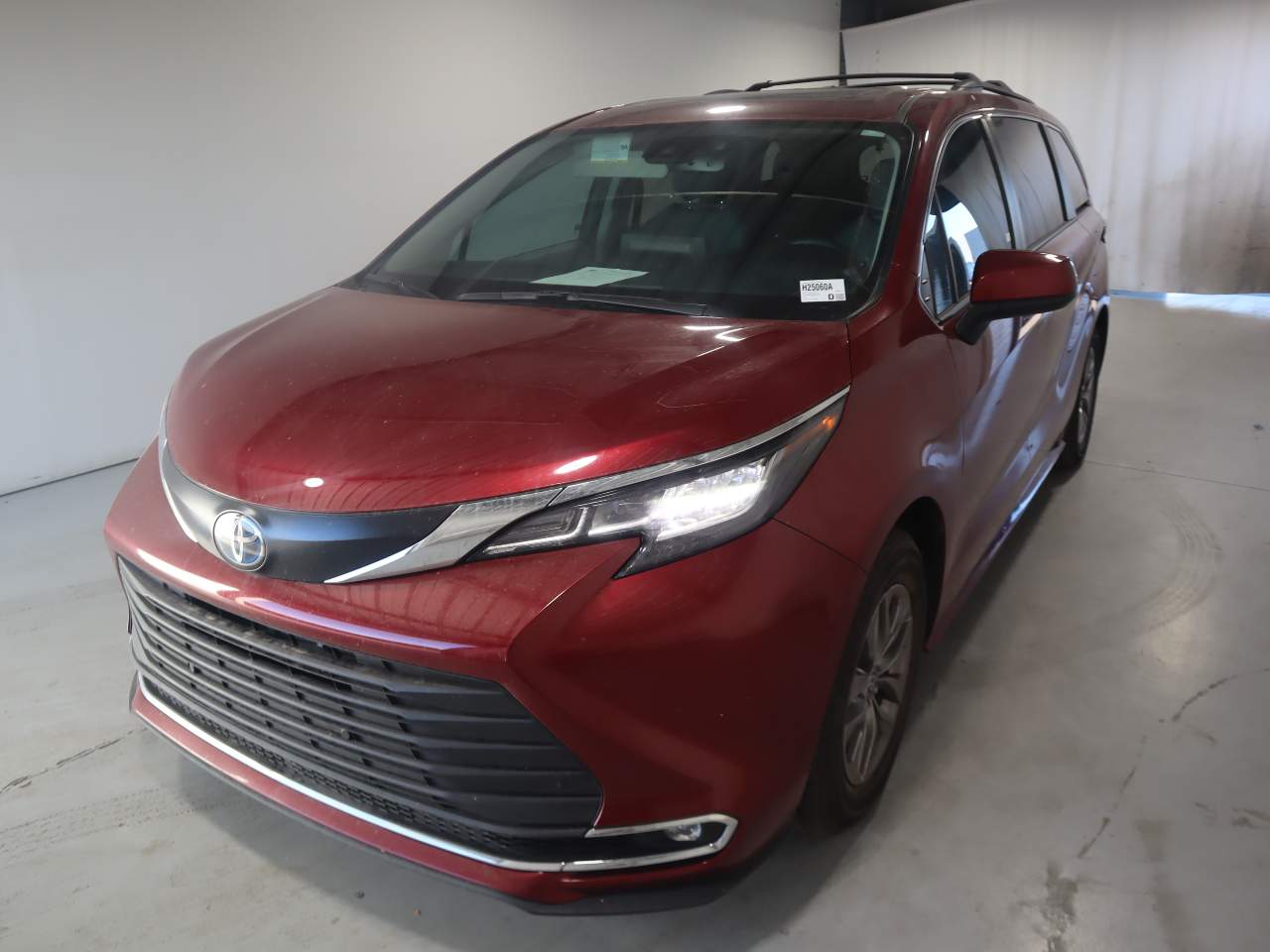 2022 Toyota Sienna XLE 7-Passenger