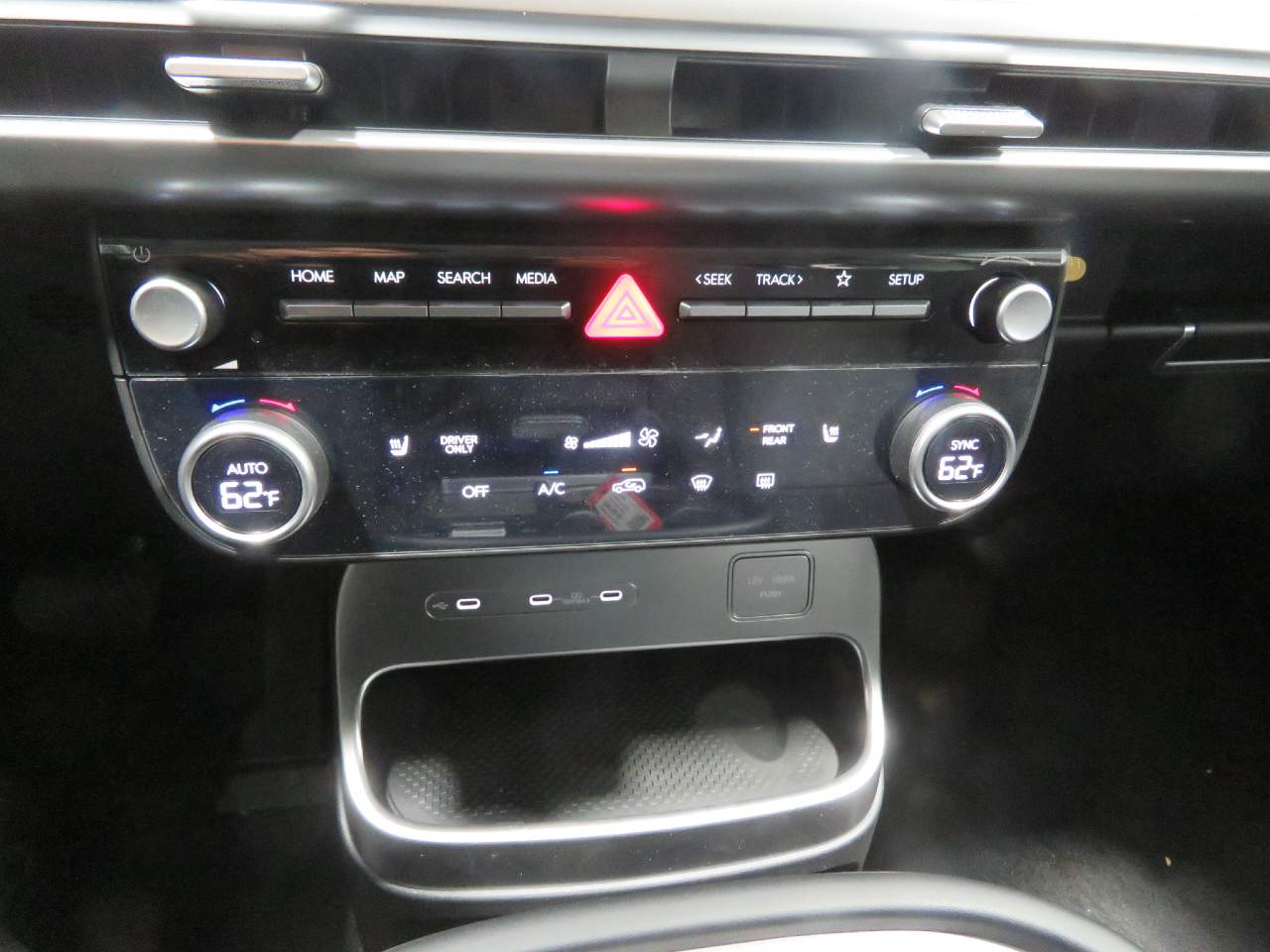 2026 Hyundai IONIQ 9 S - Photo 14