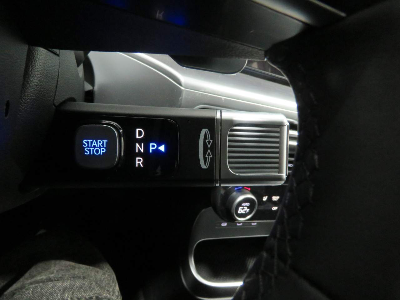2026 Hyundai IONIQ 9 S - Photo 17
