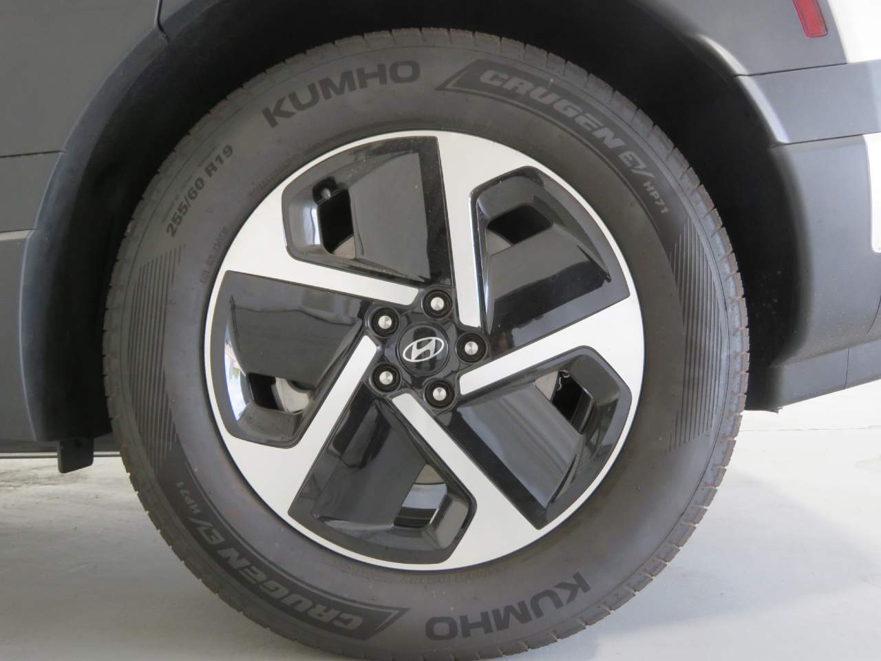 2026 Hyundai IONIQ 9 S - Photo 9