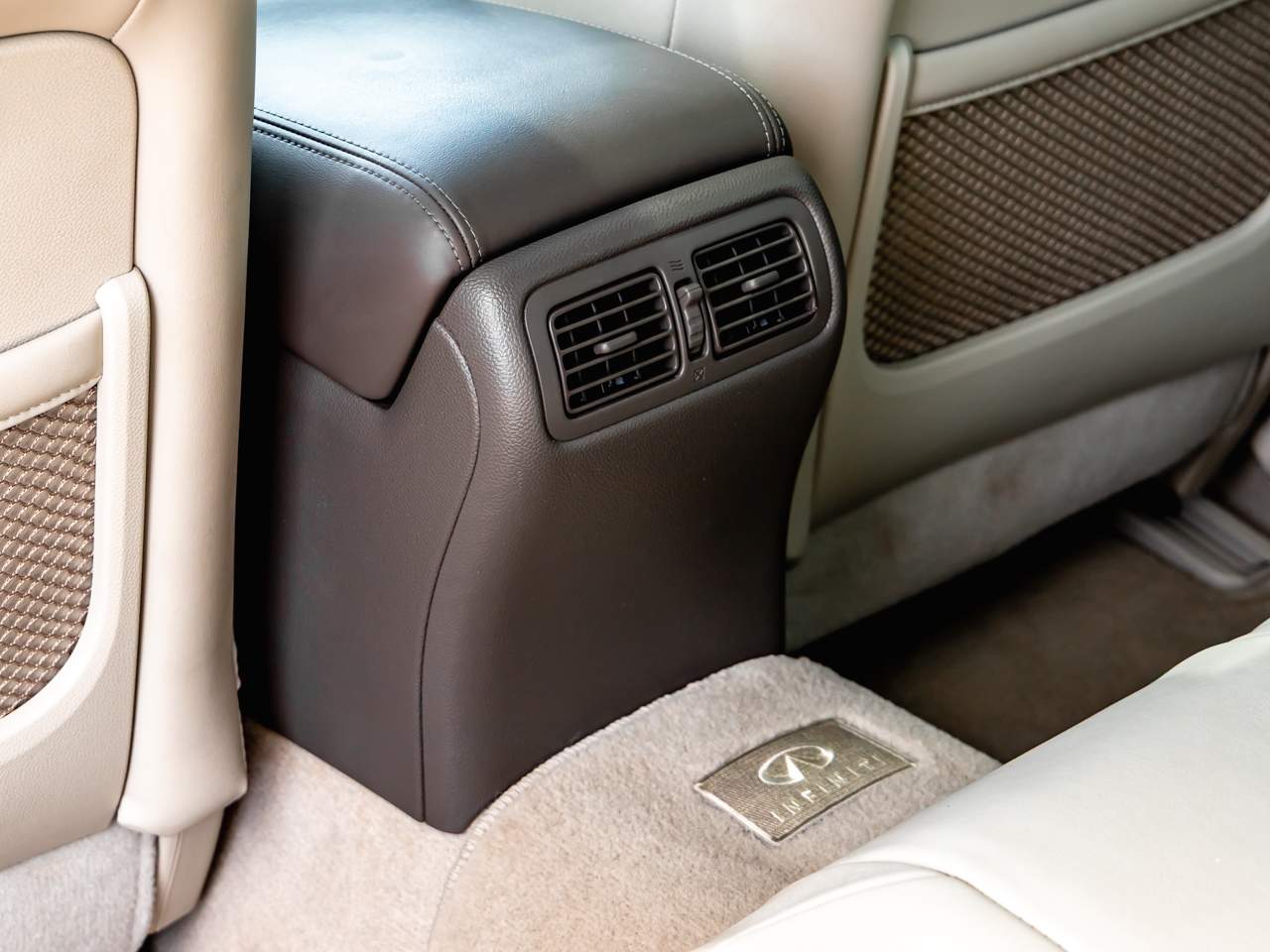 2012 INFINITI G37 Sedan Journey