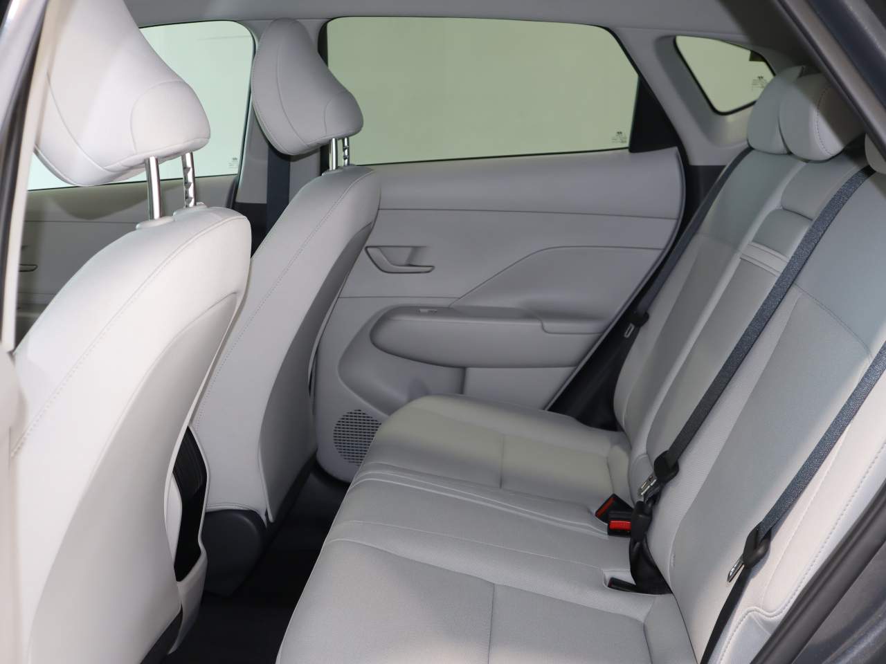 2024 Hyundai Kona SE - Photo 15