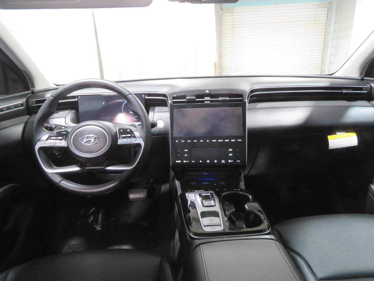 2024 Hyundai Tucson Limited - Photo 11