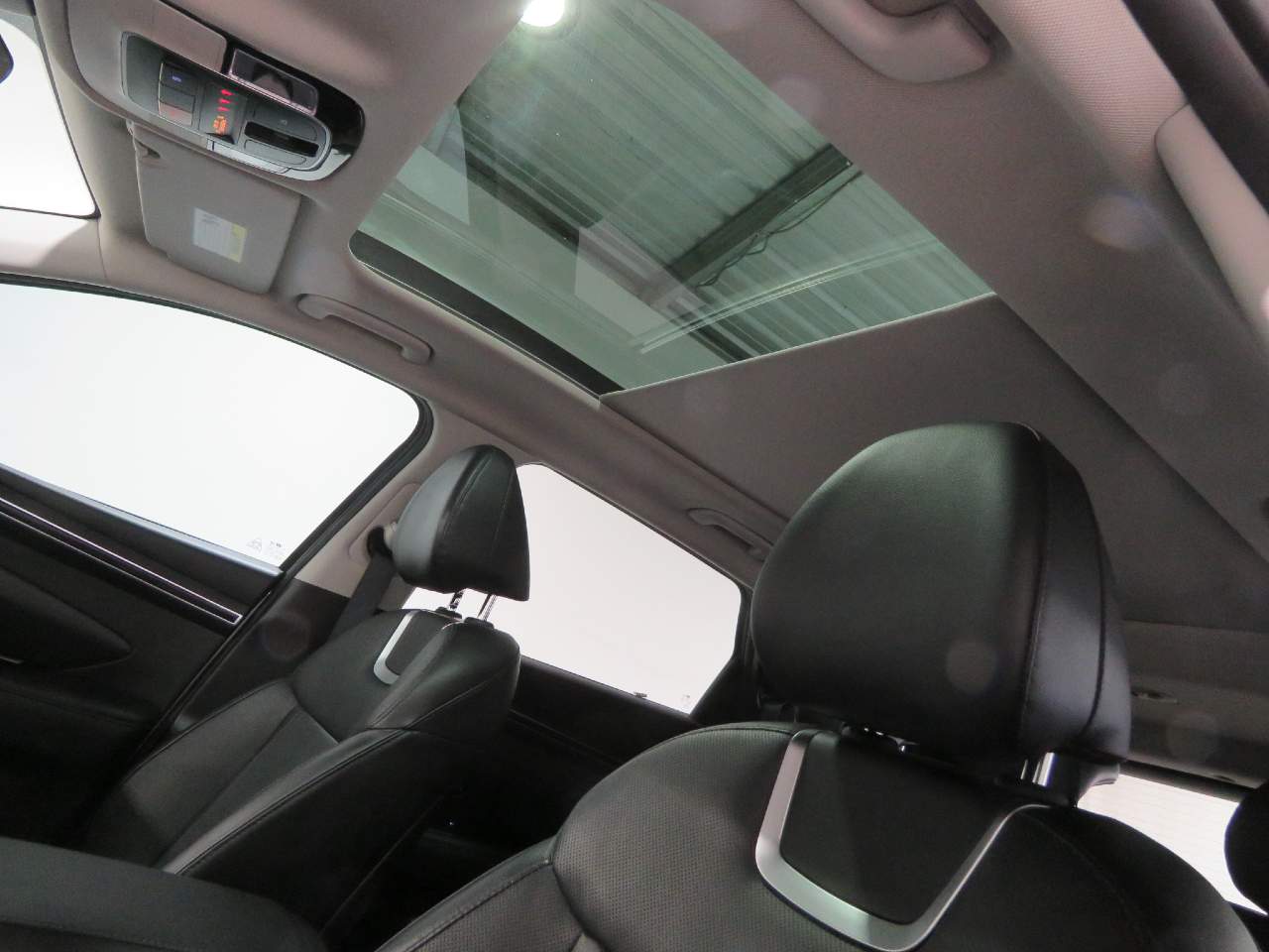 2024 Hyundai Tucson Limited - Photo 16