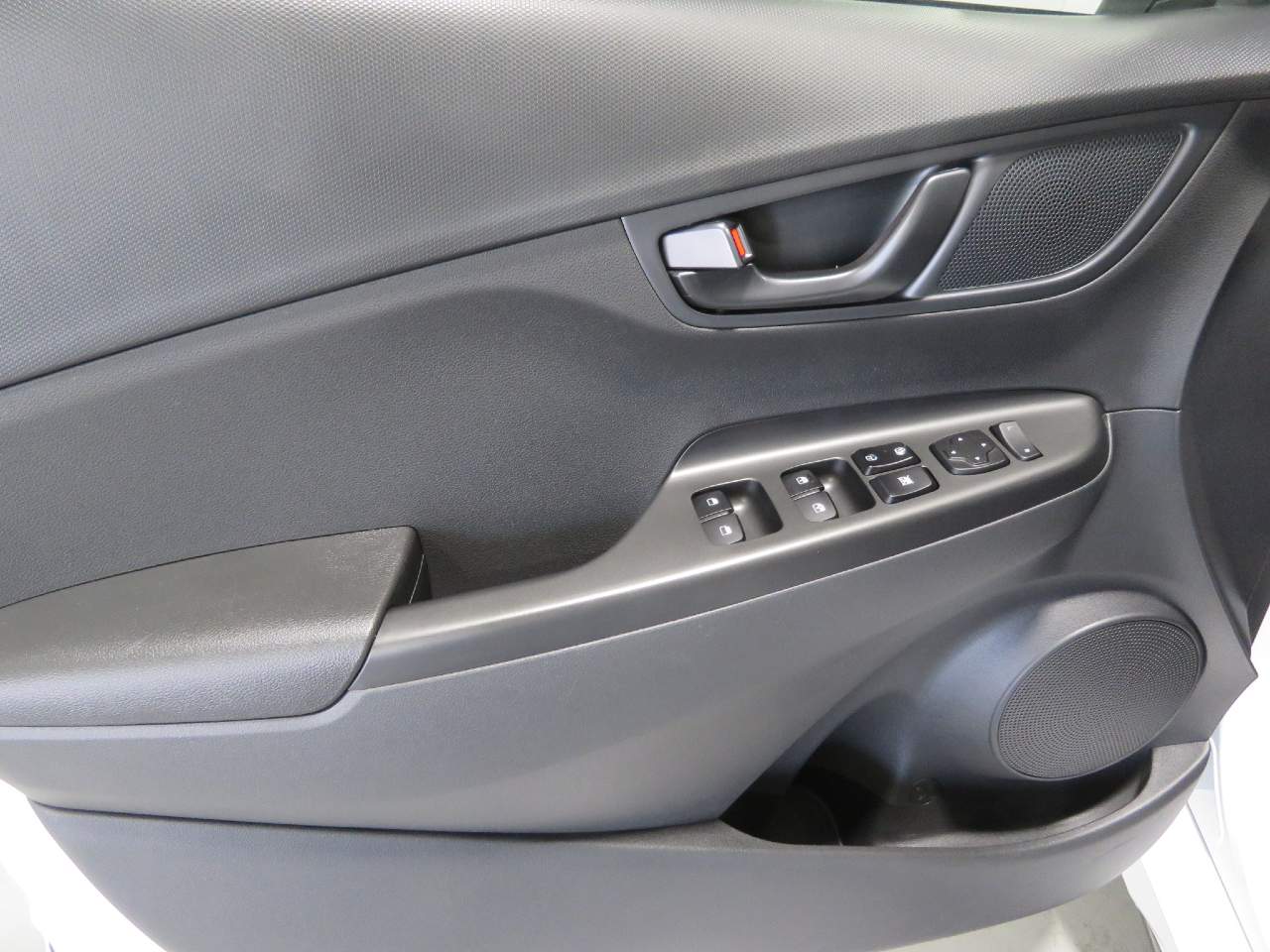 2023 Hyundai Kona N Line - Photo 18