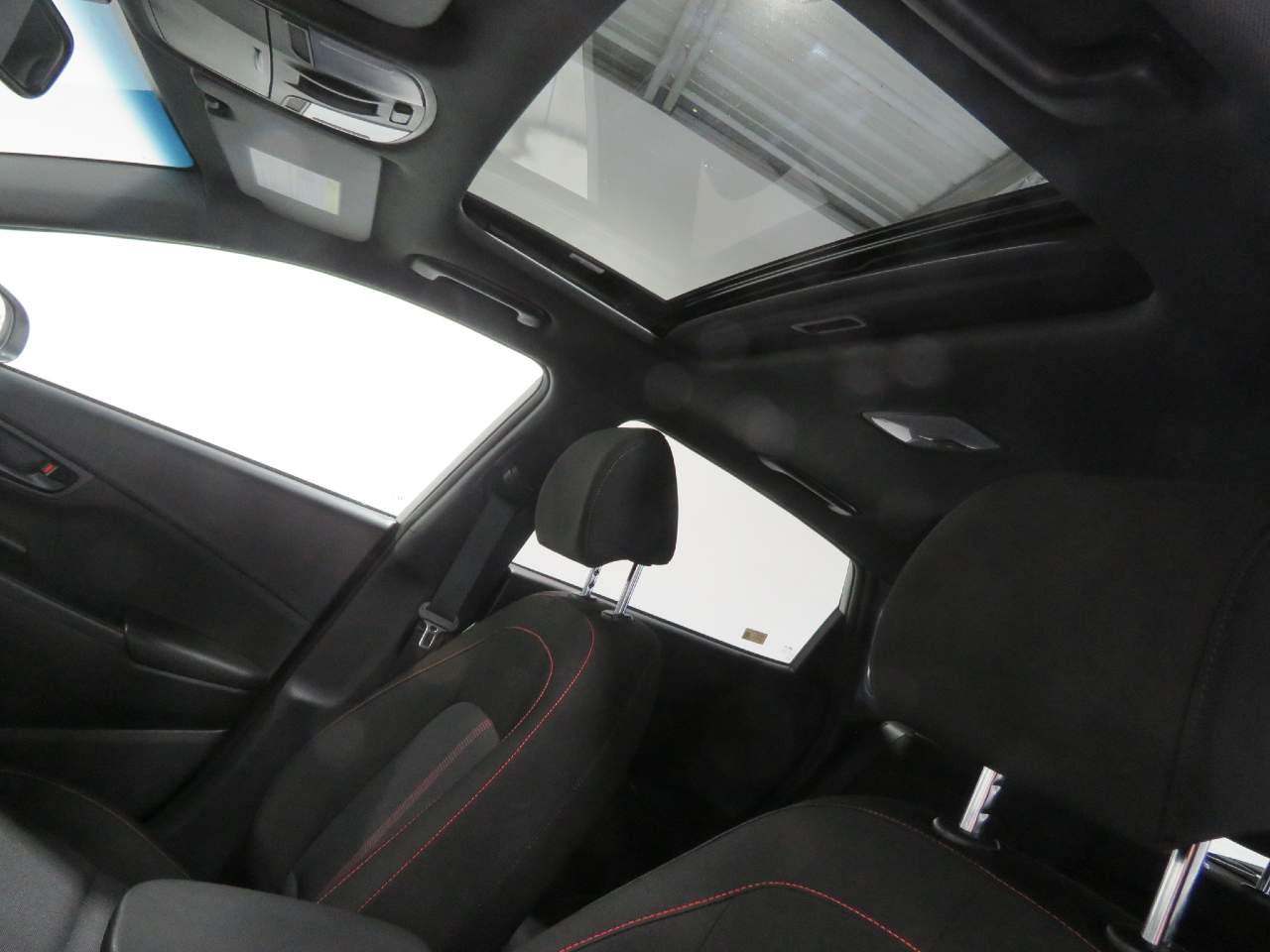 2023 Hyundai Kona N Line - Photo 16