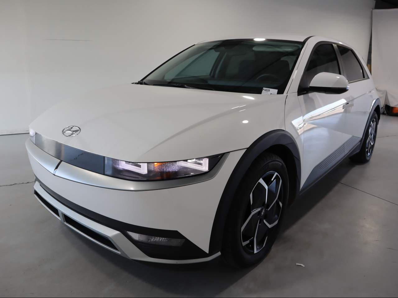 2024 Hyundai IONIQ 5 SE