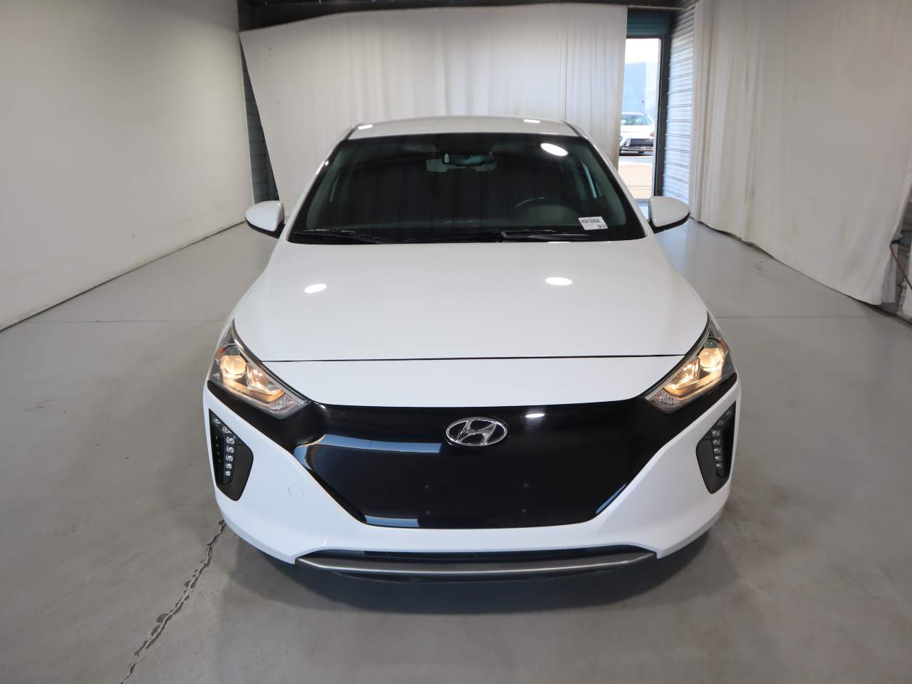 Used 2019 Hyundai Ioniq Base with VIN KMHC75LH8KU048683 for sale in Phoenix, AZ