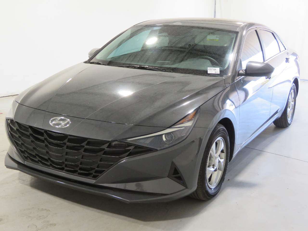 2023 Hyundai ELANTRA SE