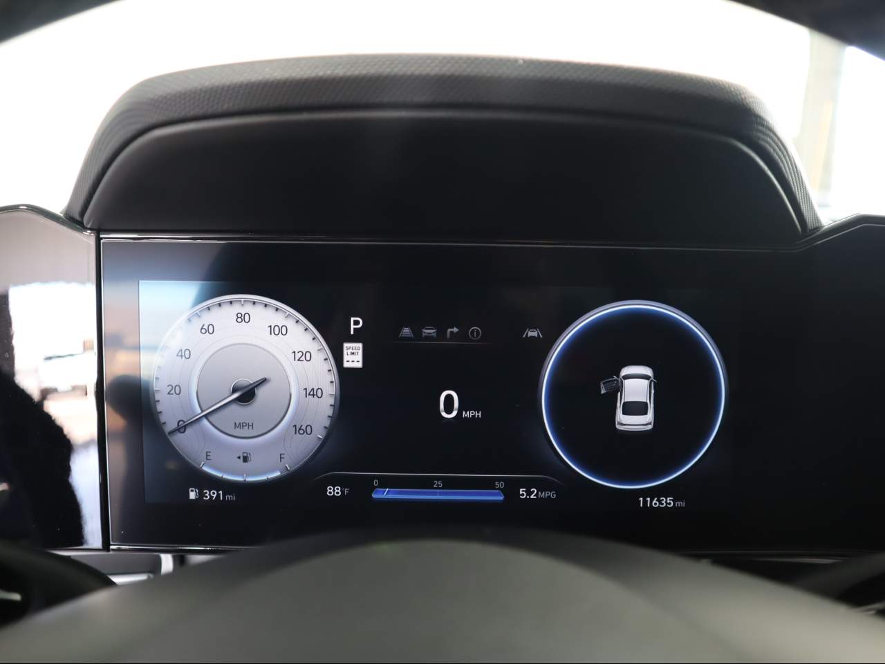 2025 Hyundai Elantra Limited - Photo 20