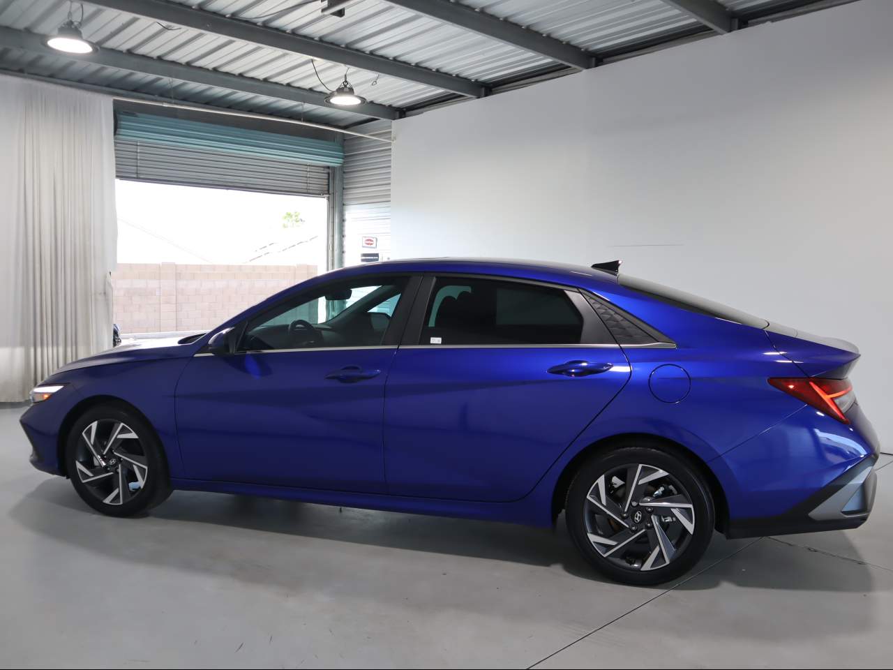 2025 Hyundai Elantra SEL - Photo 8