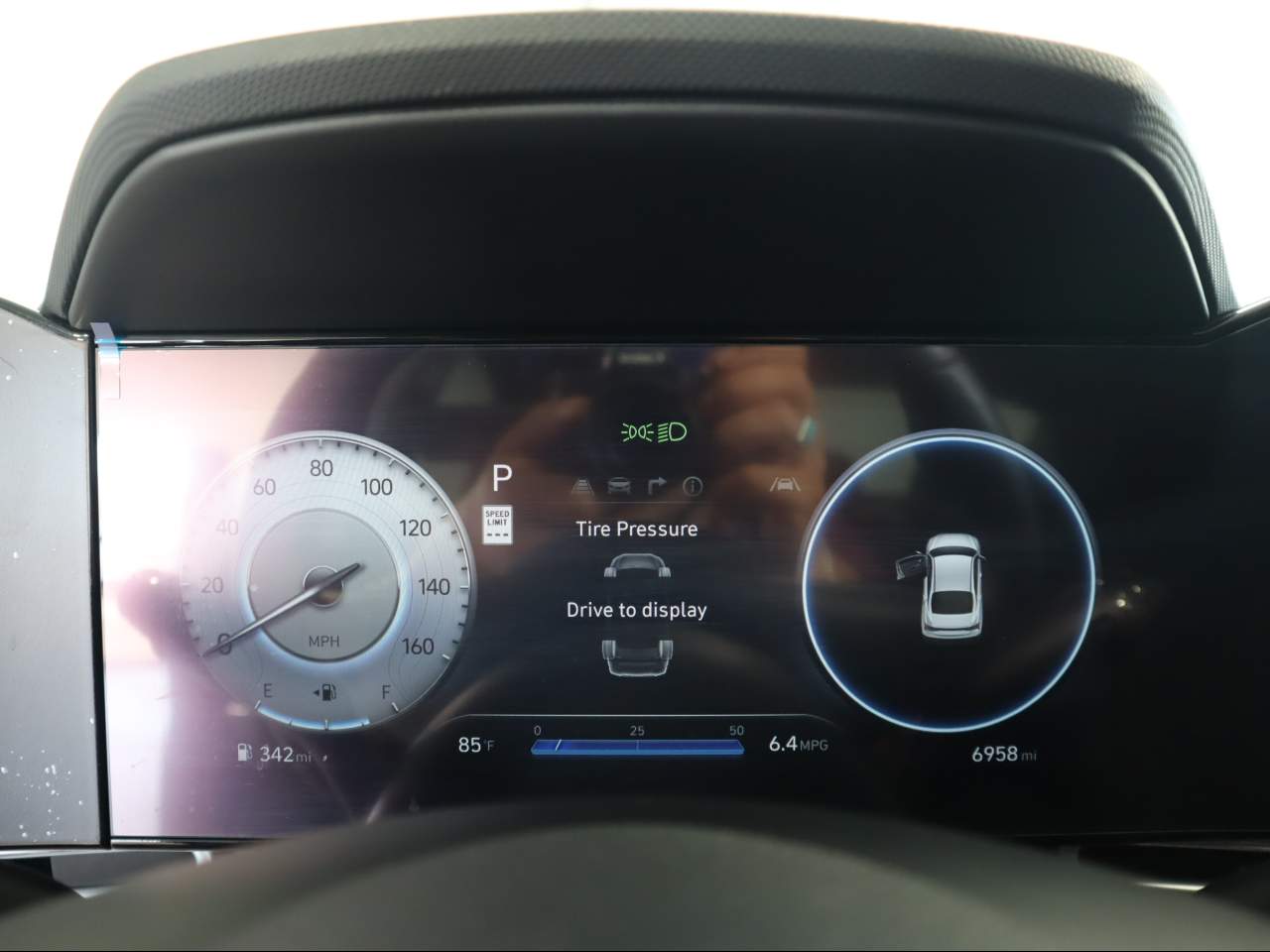 2025 Hyundai Elantra SEL - Photo 16