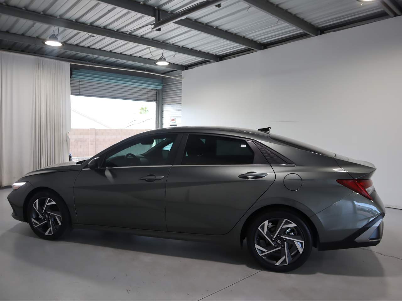 2025 Hyundai Elantra SEL - Photo 8