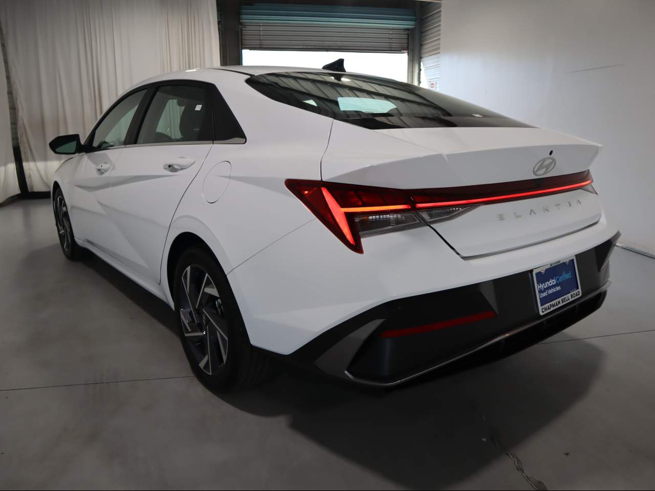 2025 Hyundai Elantra SEL - Photo 6