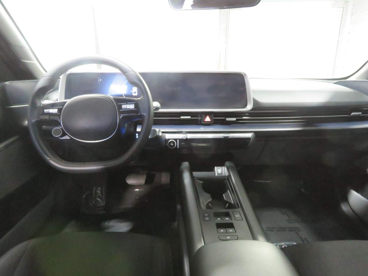 2023 Hyundai IONIQ 6 SE - Photo 11