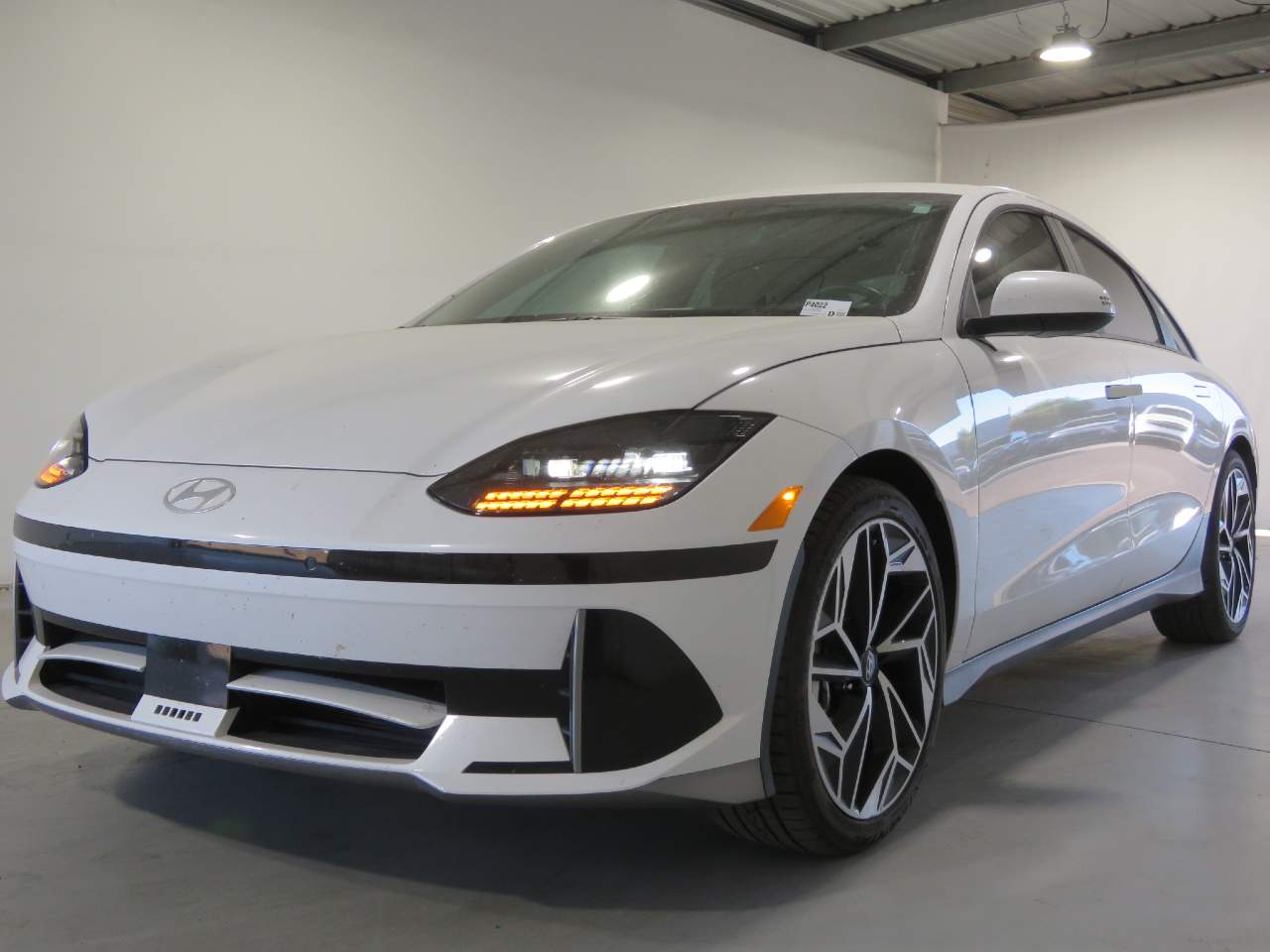 2024 Hyundai IONIQ 6 SEL