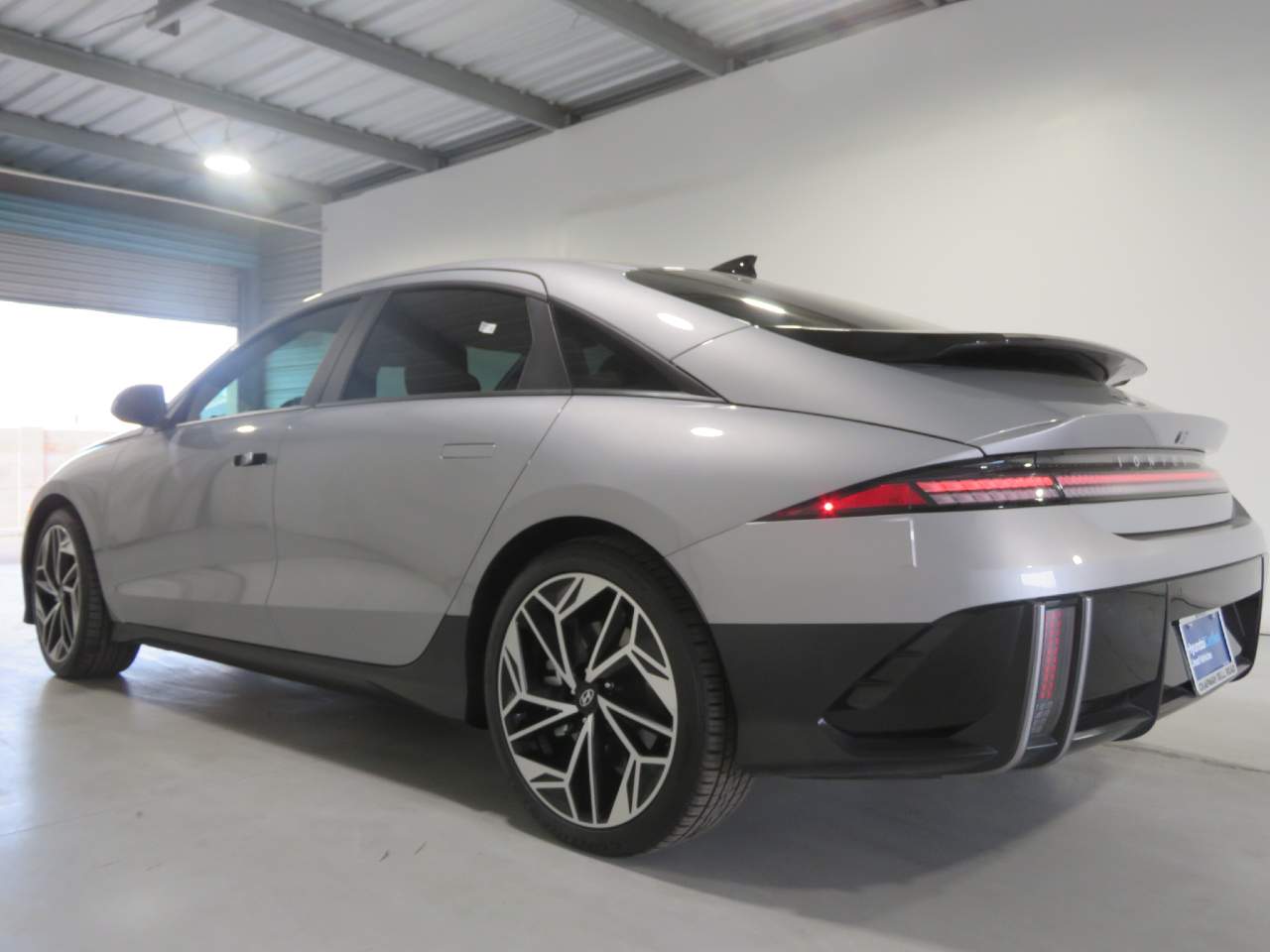 2024 Hyundai IONIQ 6 SEL - Photo 6