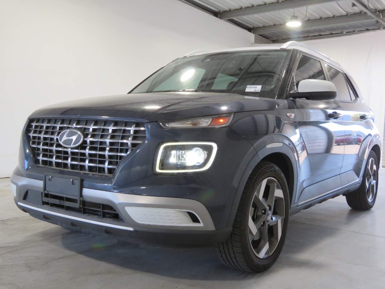 2023 Hyundai VENUE Limited