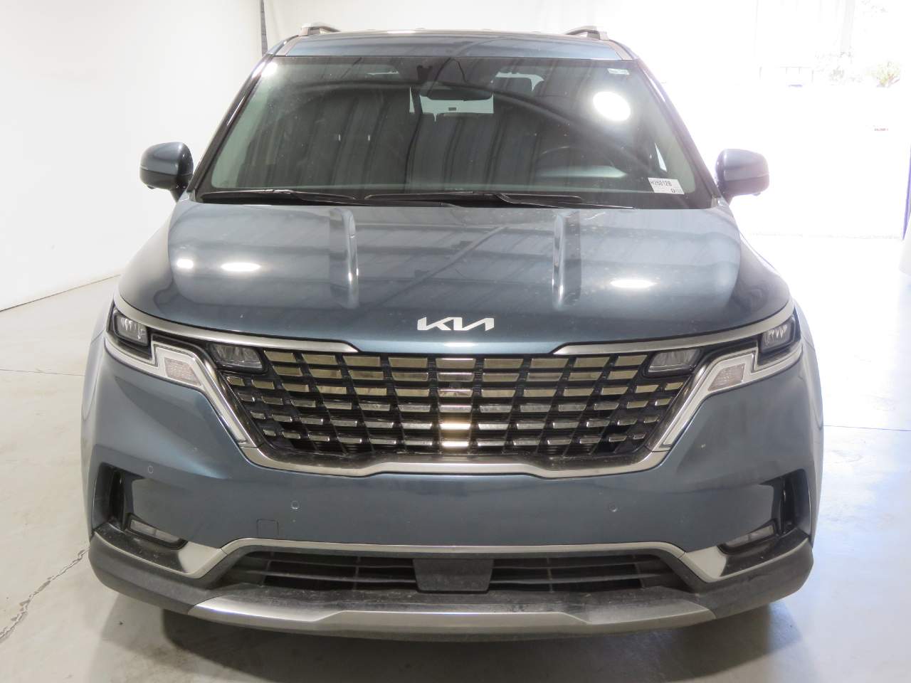 2023 Kia Carnival SX